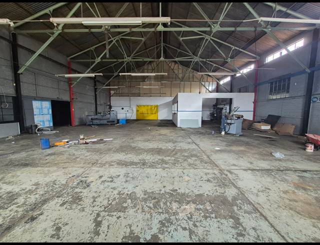 400M² WAREHOUSE TO LET IN LUIPAARDSVLEI